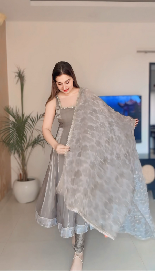 Mehr Anarkali Set